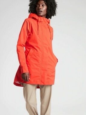 Athleta Forecast Rainout Shell Hooded Jacket